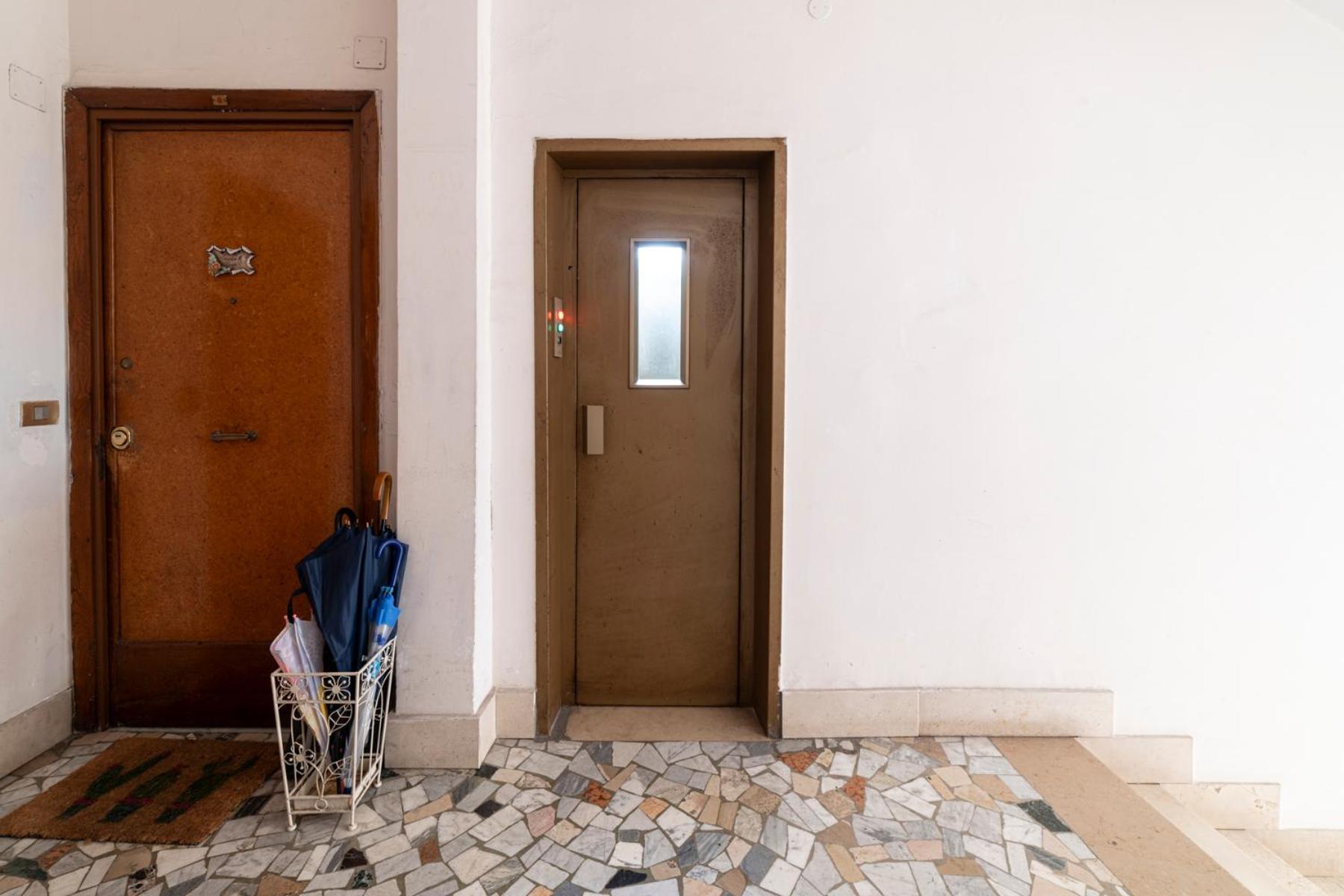 Casa Arenula By Domusextra Appartement Napels Buitenkant foto